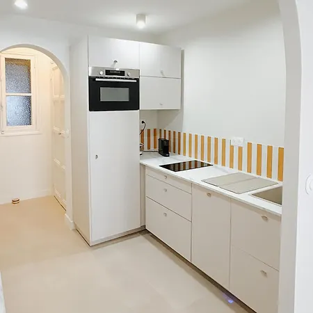 شقة Garibaldi 2 Bedrooms, 2 Bathrooms, Ac