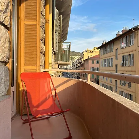 Garibaldi 2 Bedrooms, 2 Bathrooms, Ac شقة