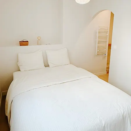 Garibaldi 2 Bedrooms, 2 Bathrooms, Ac *