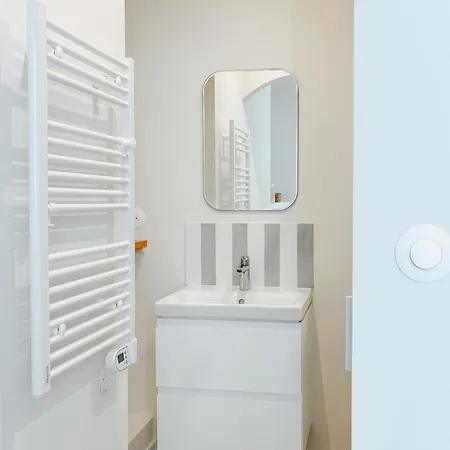 Garibaldi 2 Bedrooms, 2 Bathrooms, Ac Lägenhet