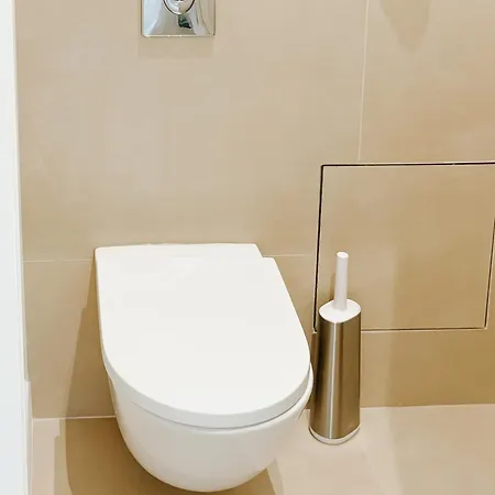 Garibaldi 2 Bedrooms, 2 Bathrooms, Ac نيس