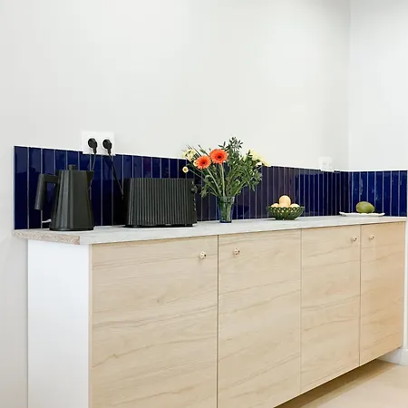 شقة Garibaldi 2 Bedrooms, 2 Bathrooms, Ac