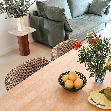 Garibaldi 2 Bedrooms, 2 Bathrooms, Ac شقة